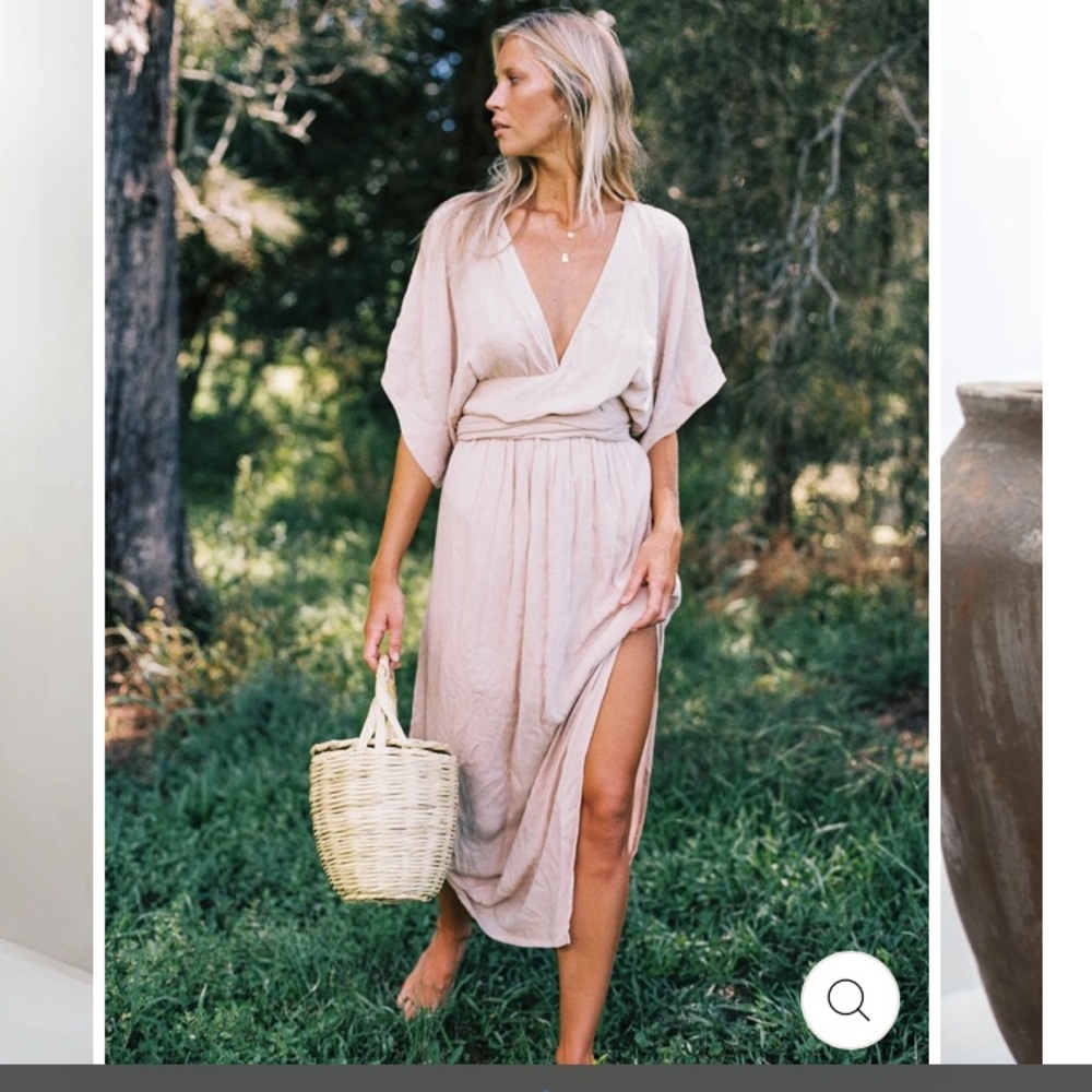 Xxs perfect condition NWOT from the boutique Australian label. So so so pretty!!